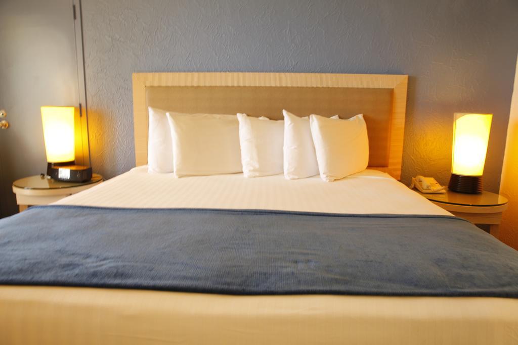 Windward Passage Hotel Charlotte Amalie Extérieur photo